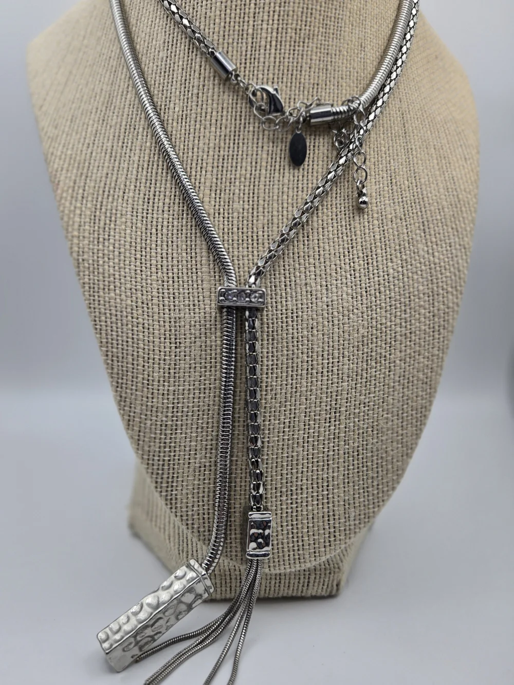 Chico's Silvertone Lariat Necklace Tassel Hammered Bar Rhinestone Accent Classic